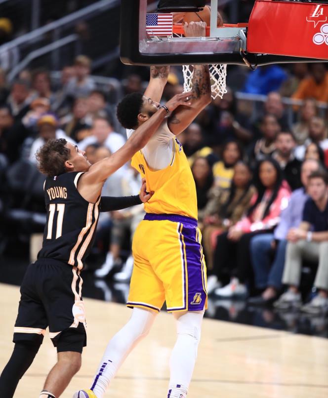 浓眉哥单挑 浓眉哥单挑